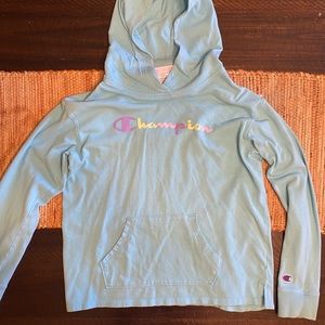 This is an amazing hoodie and it is very comfy 💕